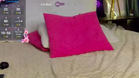 milla_cali online show from August 15, 10:52 am