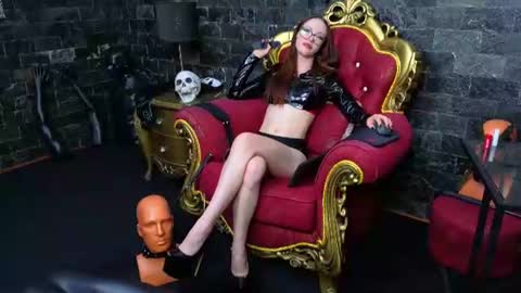 Millena Voss online show from August 10, 5:25 pm