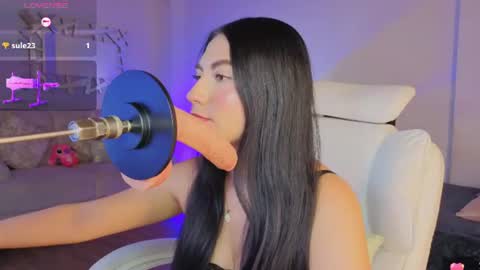 miller_vanessa_ online show from August 12, 8:55 pm
