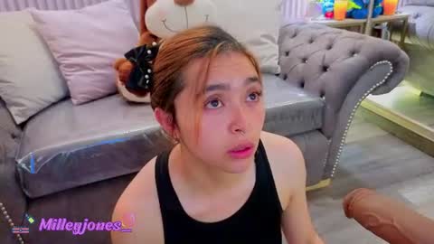 milleyjones_ online show from August 10, 10:55 pm