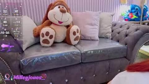 milleyjones_ online show from August 11, 11:56 am