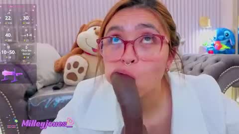 milleyjones_ online show from August 11, 4:53 pm
