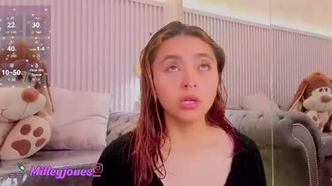 milleyjones_ online show from August 14, 12:09 pm