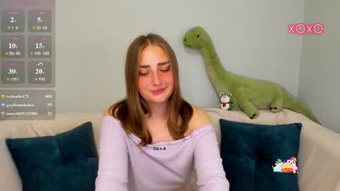 millibrooksss online show from August 18, 4:18 am