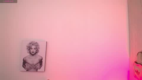 Millie Bobby online show from August 3, 10:28 pm