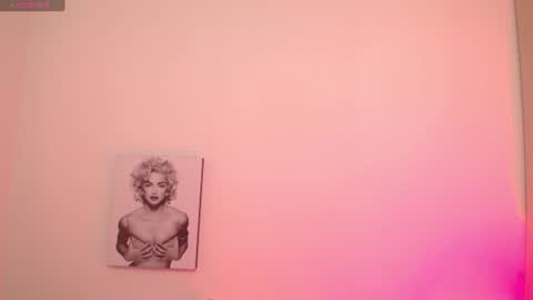 Millie Bobby online show from August 3, 11:34 pm