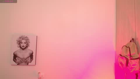 Millie Bobby online show from August 4, 12:40 am