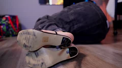 millie_volturi online show from September 3, 1:36 pm