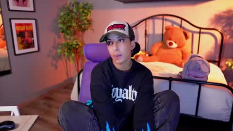 millie_volturi online show from September 3, 6:00 pm