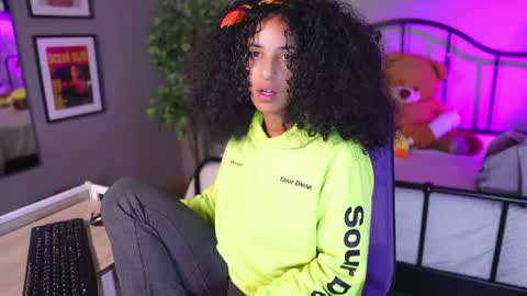 millie_volturi online show from September 5, 12:54 pm