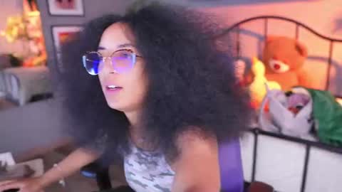 millie_volturi online show from September 9, 1:52 pm