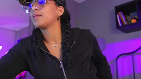 millie_volturi online show from September 10, 1:54 pm