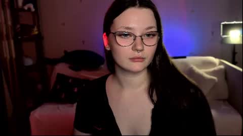 Millie online show from July 30, 6:14 pm