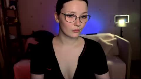 Millie online show from July 30, 7:20 pm