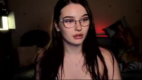 Millie online show from August 15, 6:01 pm