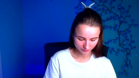 Milly online show from August 11, 6:48 am