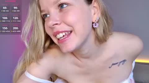 Milly    online show from August 13, 8:17 am