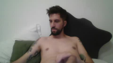 milten1987 online show from August 2, 10:28 pm
