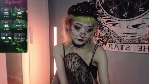 milten_trish online show from June 13, 12:07 am