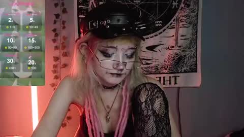 milten_trish online show from June 26, 11:19 pm