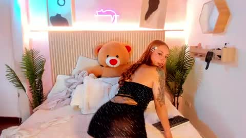 miluu online show from August 8, 8:42 pm