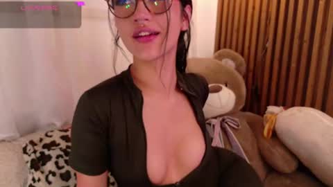 miluv19 online show from July 28, 9:32 pm