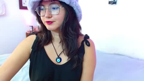mily_baker online show from July 24, 11:41 pm