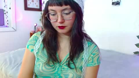 mily_baker online show from August 28, 10:30 pm