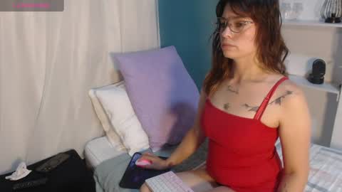 mily_miley online show from August 7, 10:43 pm