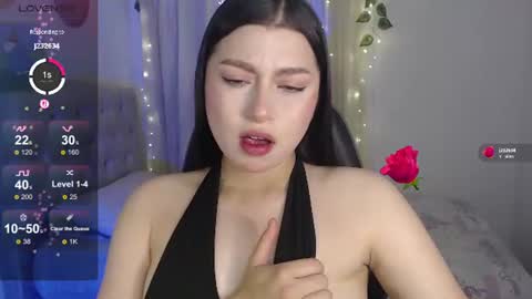 Mily Thomson online show from August 2, 11:44 pm