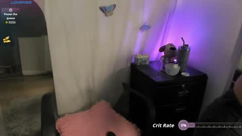 Mily  online show from June 1, 3:04 pm