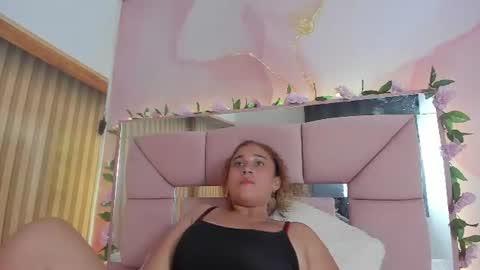 mimi__rose_ online show from August 12, 3:09 am