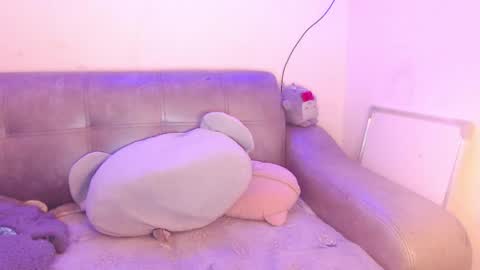 Kat online show from May 30, 4:37 am