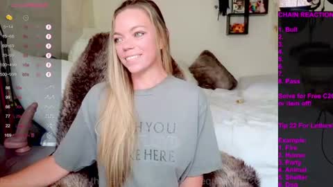 Mindy Mars online show from August 2, 2:13 pm