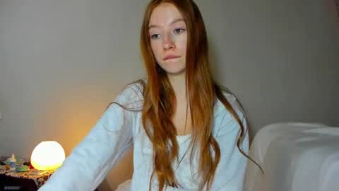 Amelia online show from June 16, 7:45 pm