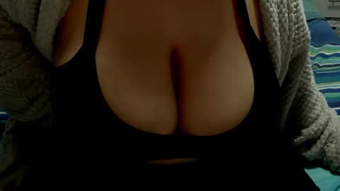 minka0 online show from March 30, 8:16 pm