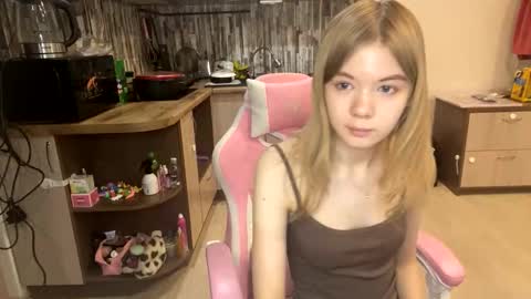 Minnie online show from May 30, 8:21 pm