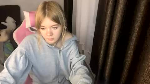 Minnie online show from June 29, 7:38 pm