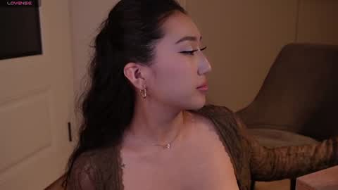 minnie_jin online show from July 24, 5:05 pm