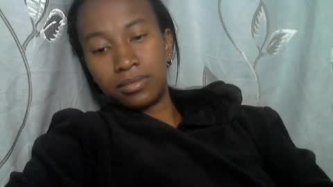minouch211907 online show from July 9, 4:28 am
