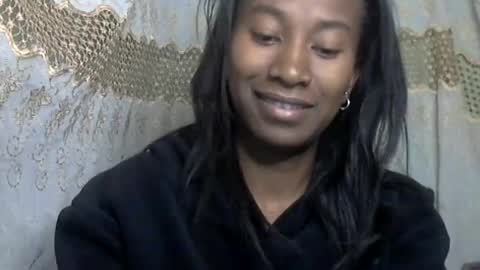 minouch211907 online show from July 10, 3:12 am