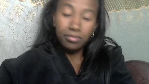 minouch211907 online show from July 11, 4:07 am