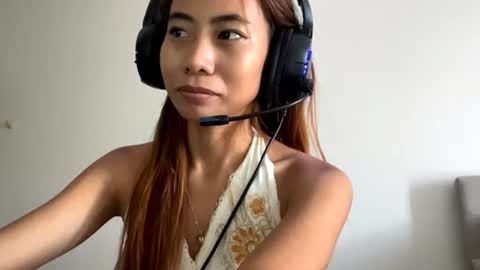 Kayla online show from August 5, 6:33 am