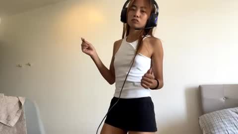 Kayla online show from August 6, 3:16 am