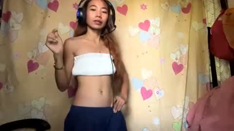 Kayla online show from August 13, 7:33 am