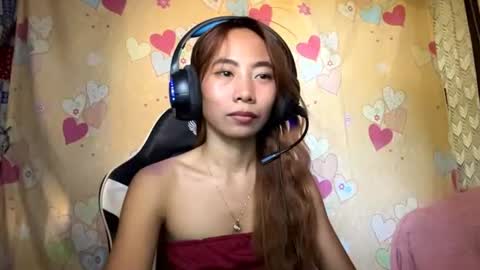 Kayla online show from August 14, 8:07 am