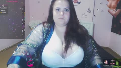mira_cle_ online show from July 6, 8:50 am