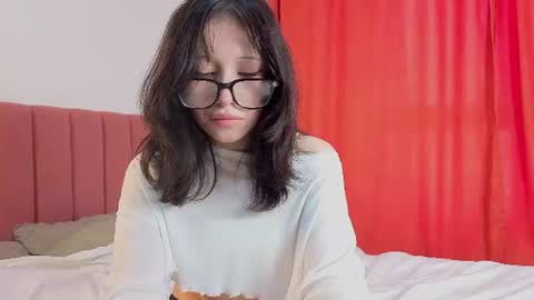 Mira Rin online show from August 3, 1:29 pm