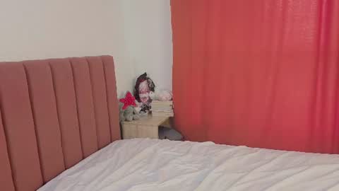 Mira Rin online show from August 14, 10:30 am