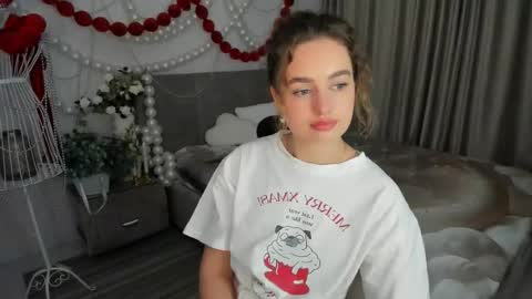 Emma online show from July 9, 6:46 pm
